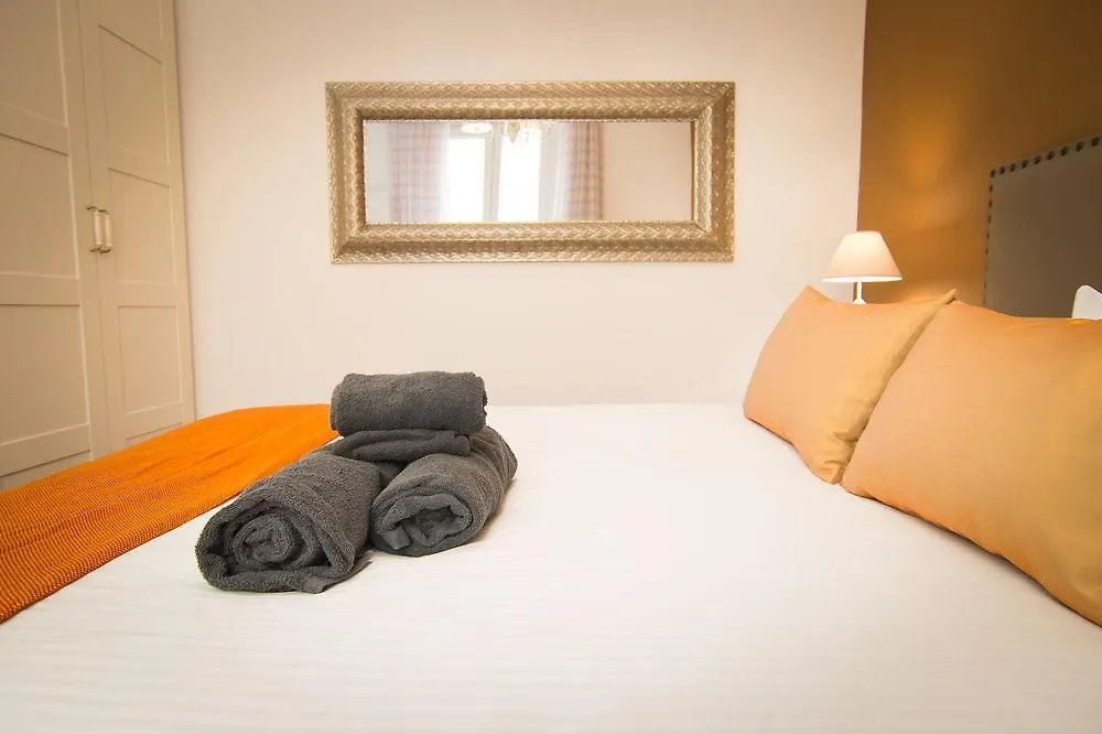Holidays2Malaga Comfort Center Apartments Малага